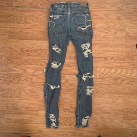 American Eagle Ripped High Rise Jeans - Picture 2 of 3